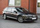 Volkswagen Passat - 2