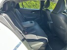 Toyota Prius 2.0 Hybrid AWD biała perła - 8