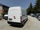 Renault Master średniak L2H2 3 osobowy blaszak pełna opcja regały 130KM - 4