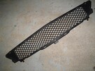 Mercedes b w 245 Kratka w przedni zderza... - 2