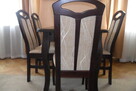 Stół dębowy, rozkładany plus 4 krzesła, symbolicznie używane - 4