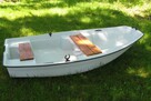 Mała łódka, kajak, skiff, łódka wędkarska, łódka rekreacyjna - 11