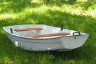Mała łódka, kajak, skiff, łódka wędkarska, łódka rekreacyjna - 4