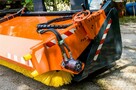 Zamiatarka szczotkowa do łyżki – seria ZS 200 - 3
