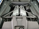 R8 V10 - 10