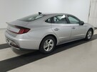 Hyundai Sonata 2.5 L - 4