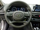 Hyundai Sonata 2.5 L - 9