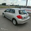 Toyota Auris * 1.6 Benzyna * - 10