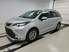 Toyota Sienna XLE 2023  7-os. - 3