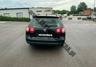 Volkswagen Passat - 4