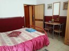 budynek skladajacy sie z 6 apartamentow wlochy morze - 10