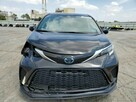 Toyota Sienna XLE Premium - 5