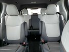 Toyota Sienna XLE Premium - 10