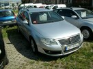 Volkswagen Passat - 2