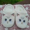 Kapcie damskie kotki – puszyste i urocze, 26 cm - 2