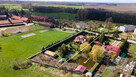 Przestronny dom z garażami, tarasem, staw, ogród - 15