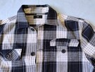 Koszula męska w kratę z długim rękawem i kieszeniami - 2