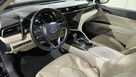 Toyota Camry 2.5 Executive Hybrid A/T - 11