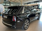 SUV Rolls-Royce Cullinan - 4