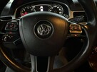 Volkswagen Touareg 3.0TDI 4x4  led skóra panorama - 16