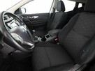 Nissan Qashqai navi klima auto panorama kamera i czujniki parkowania grzane fotele - 13