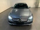 Mercedes E 220 - 2