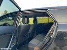 Toyota Avensis 1.6 Premium - 16