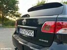 Toyota Avensis 1.6 Premium - 12