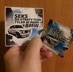 Personalizowane gadżety BMW - naklejka i prezerwatywa - 1
