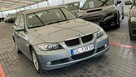 BMW 320i - 9