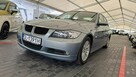BMW 320i - 16