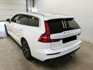 V60 Momentum 2.0 Hybrid 163km ASYSTENT full led NAVI kamera 2021 FV23% - 3