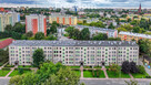 Dwa przestronne pokoje z balkonem, do remontu. - 1
