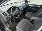 Volkswagen Touran - 11