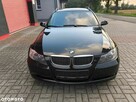 BMW Seria 3 325i Touring - 9