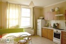 Duży pokój (20m2), mieszkanie 3-pokojowe - 90m2, ul. Starowi - 4