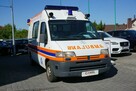 Peugeot Boxer sanitarka transportowa z miejscem do leżenia i wyposażeniem, - 4