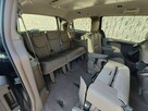 Chrysler Town & Country - 12