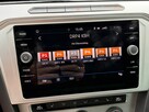 Volkswagen Passat - 8