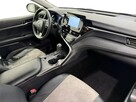 Toyota Camry 2.5 Hybrid Comfort CVT Sedan - 14