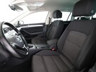 Volkswagen Passat Variant R-Line DSG navi klima auto grzane fotele kamera i czujnii parkowania - 13