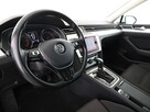 Volkswagen Passat Variant R-Line DSG navi klima auto grzane fotele kamera i czujnii parkowania - 14