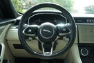 Jaguar F-PACE - 10