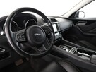 Jaguar F-PACE FV23% navi PDC FullLED tempomat - 14