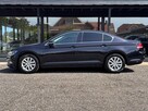 Volkswagen Passat - 4