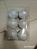 Srebrne bombki bożonarodzeniowe