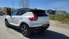 Volvo XC 40 biała perła  R design AWD - 6