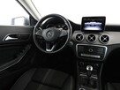 Mercedes CLA 180 full LED półskóra navi grzane fotele klimatyzacja czujniki parkowani - 16