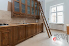 Piętro w kamienicy | 800 m2 - 16