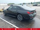 BMW 750i XDRIVE 2022 / 4.4L / V8 / 530 KM / 4X4 / - 5